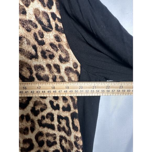 Chicos Tunic Top Womens Sz 2 Mixed Media Animal Print Slinky Travel Comfortable - Picture 3 of 7